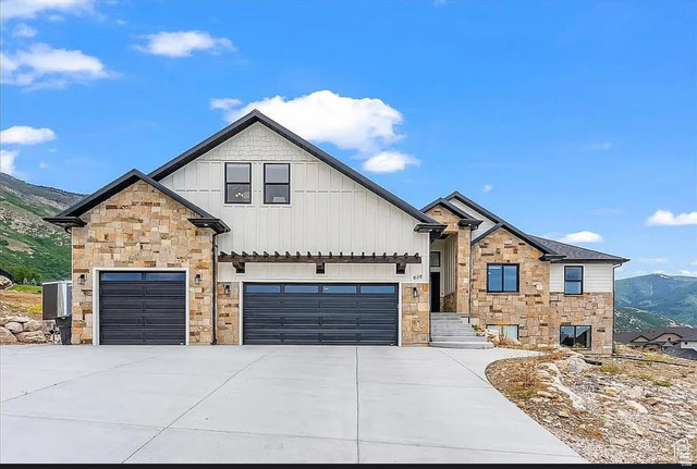 838 E Mountain Rd
                     MLS #2171320
