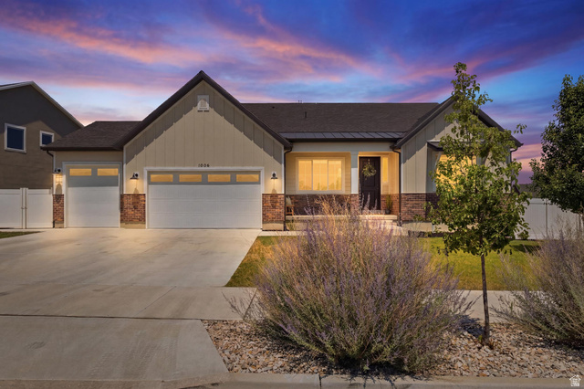 1006 W Katelyn Faith Cir, South Jordan, UT 84095