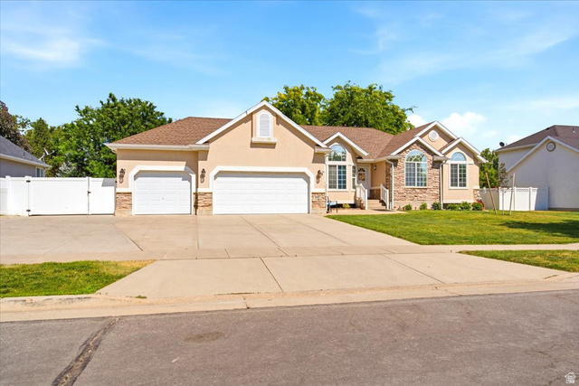 882 N 3625 W
                     MLS #2171433
