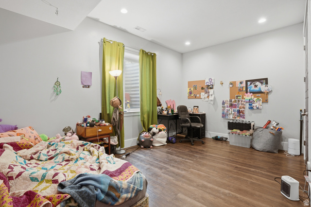 Property in Eagle Mountain - View 34