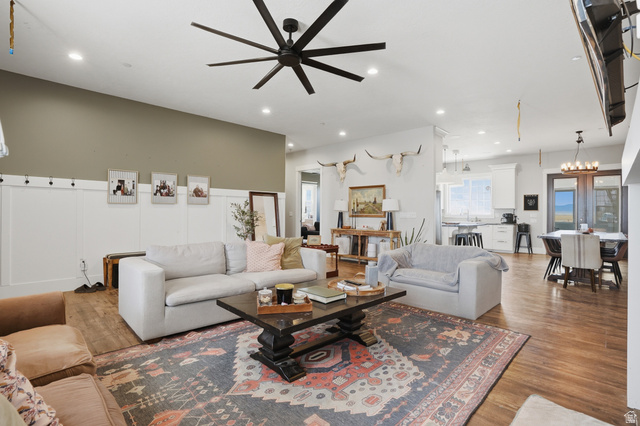 Property in Eagle Mountain - View 6