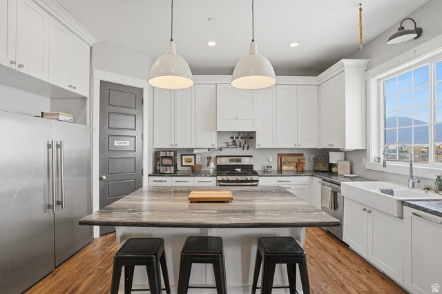Property in Eagle Mountain - View 10