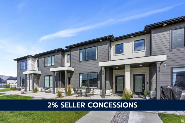 985 S 950 W
                     MLS #2171458