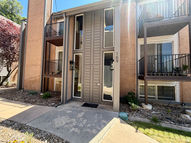 169 E 100 N #b
                     MLS #2171478