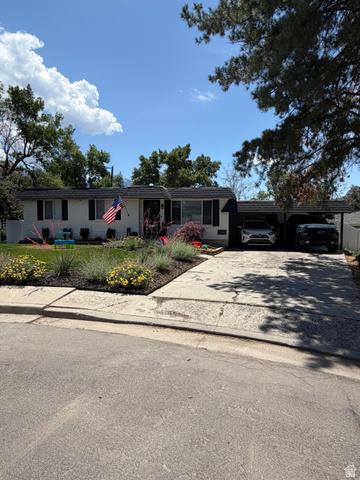 2562 E Dolce Vita Ct S