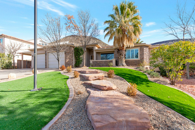 304 N Stone Mountain Dr
                     MLS #2171487