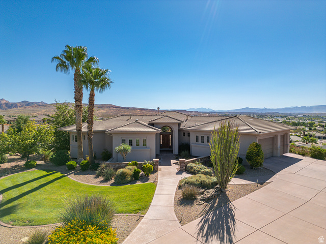 1040 N Berkshire Dr
                     MLS #2171535
