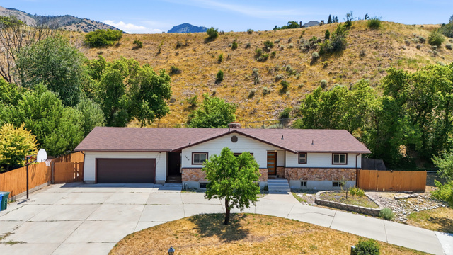 1410 E Sumac Dr
                     MLS #2171567