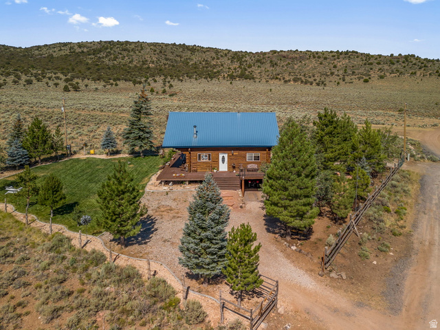 895 W Main St
                     MLS #2171633