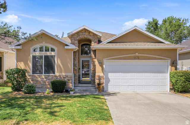 1132 W Autumn Leaf Ln
                     MLS #2171648
