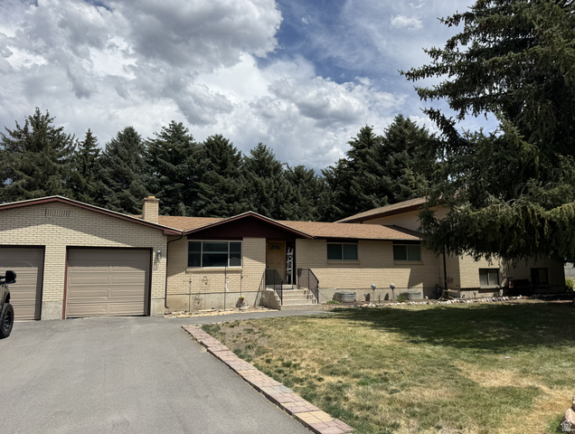 932 S 6800 E
                     MLS #2171674