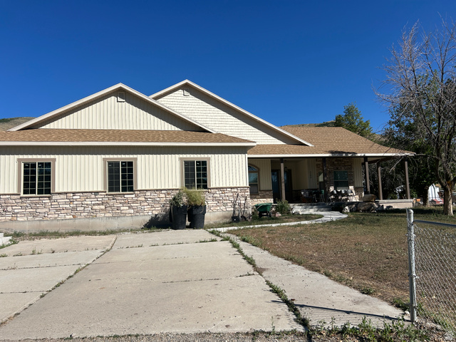 2688 E Read Ln
                     MLS #2171683