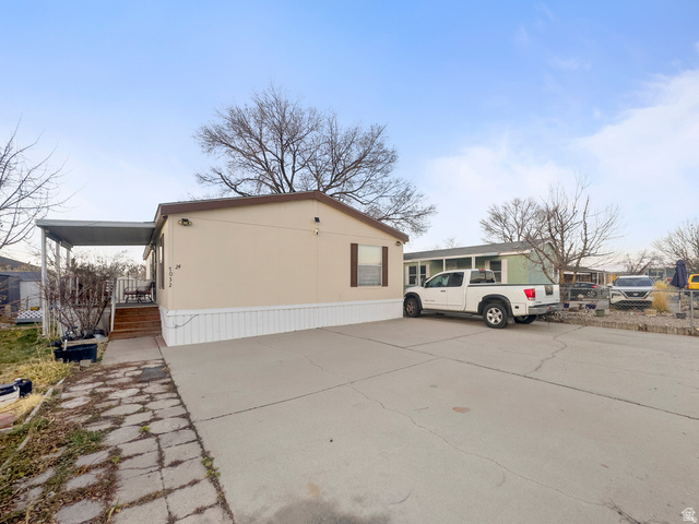 7032 W Apaloosa Dr #24
                     MLS #2171700