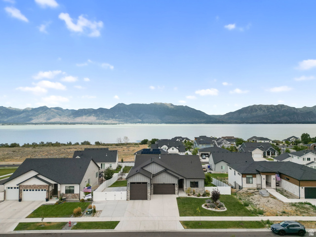 3612 S Hiawatha Cir
                     MLS #2171821