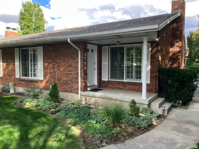 4796 S SAXONY CIR, Holladay UT 84117