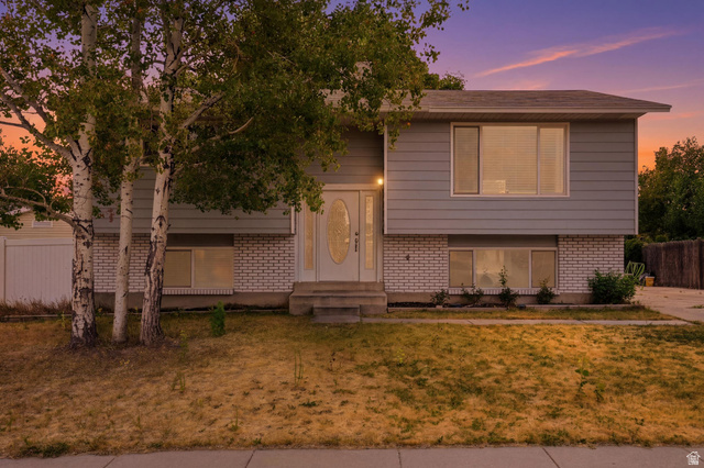 6072 S ARIES DR, Salt Lake City UT 84118