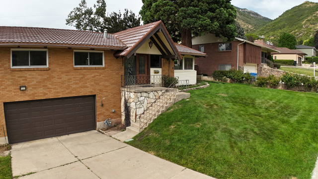 3635 E Millstream Dr
                     MLS #2171897
