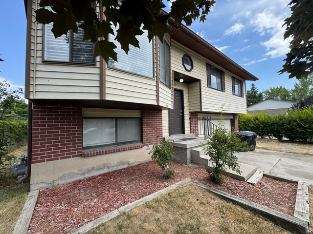 6119 PARK WOOD DR, Salt Lake City UT 84118