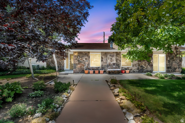 19 N 750 W
                     MLS #2171941