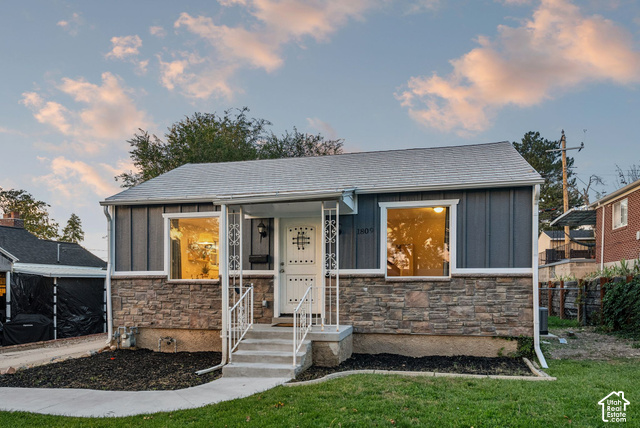 1809 E Stratford Ave
                     MLS #2171976
