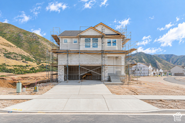52 E Linden Ln #1018
                     MLS #2171993