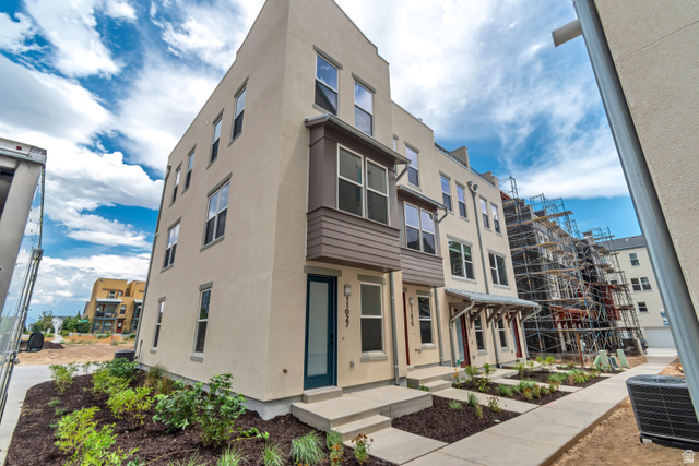 11027 S Freestone Rd #124
                     MLS #2172012