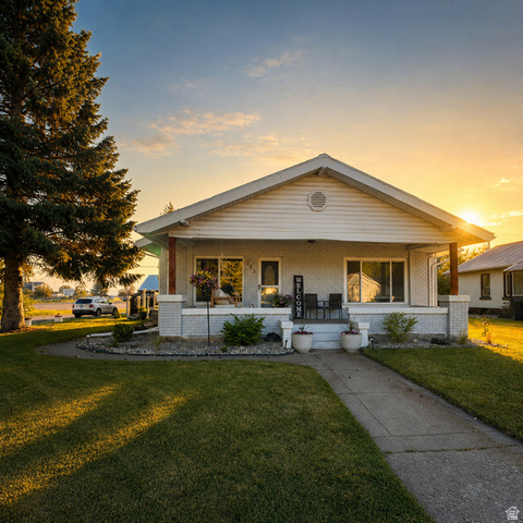 Main photo for 303 N Main St