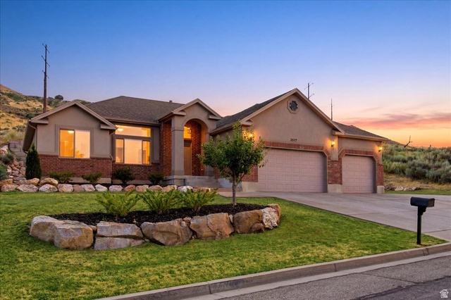 2537 S Elm Grove Dr
                     MLS #2172104