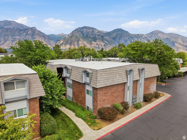 1700 N HICKORY LN, Provo UT 84604