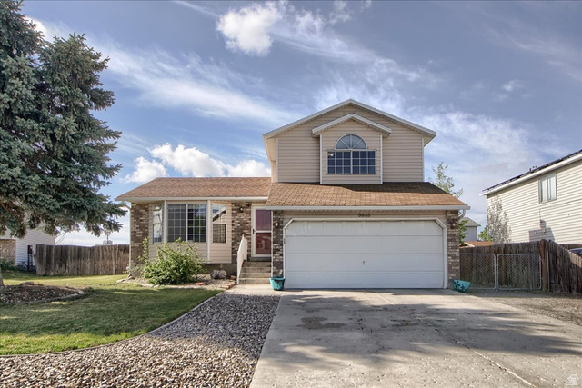 5635 W Walnut Cir
                     MLS #2172161