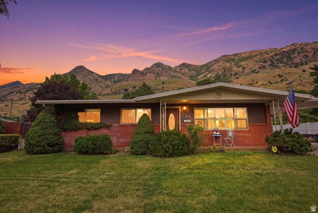 506  Holiday Dr
                     MLS #2172166