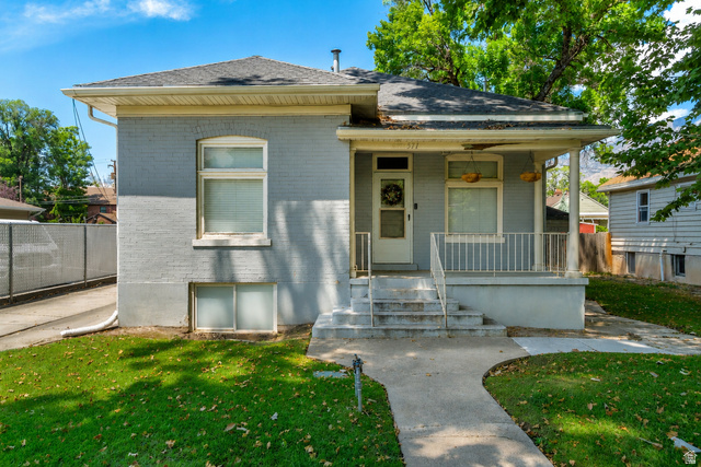 571 E 100 N
                     MLS #2172275