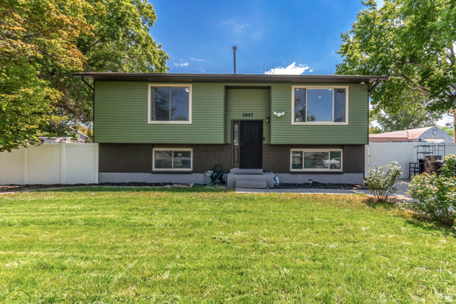 1647 W 8295 S, West Jordan UT 84088