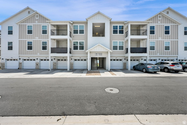 947 W Coral Charm Way #k303
                     MLS #2172410