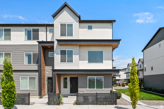 328 S 1150 W
                     MLS #2172424