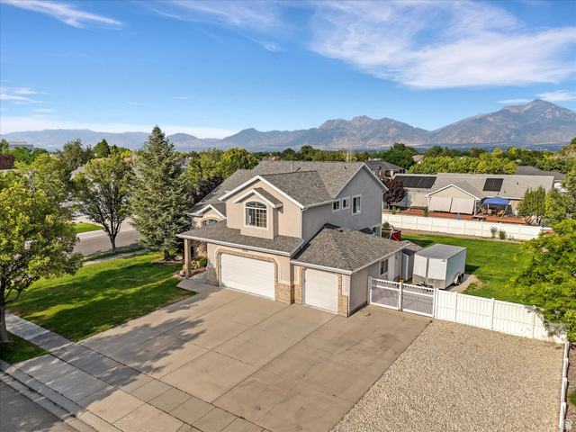 9583 S SWALLOWTAIL CIR, South Jordan UT 84095