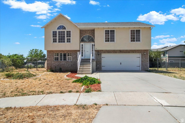 815 E 725 N
                     MLS #2172470