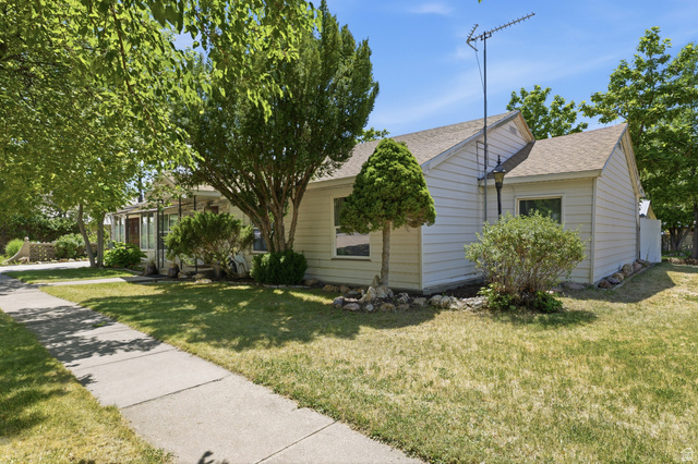 Property in Fillmore - View 37