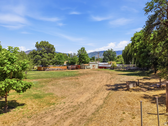 Property in Fillmore - View 33