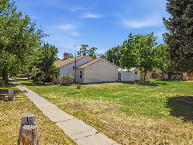 Property in Fillmore - View 31
