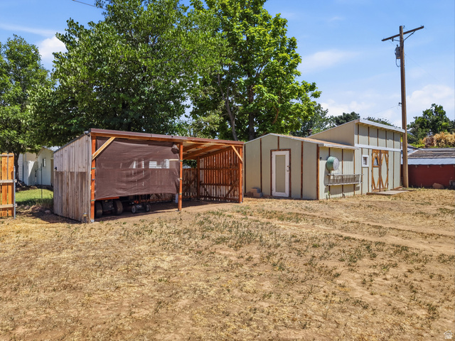 Property in Fillmore - View 21