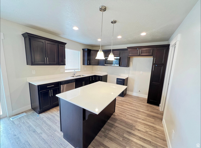 Property in Eagle Mountain - View 4