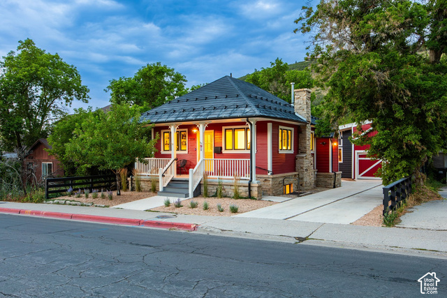 1150  Park Ave
                     MLS #2172650