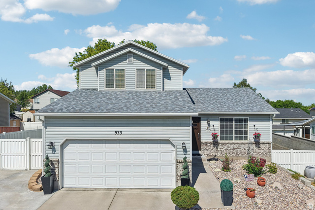 933 N 1430 E
                     MLS #2172661