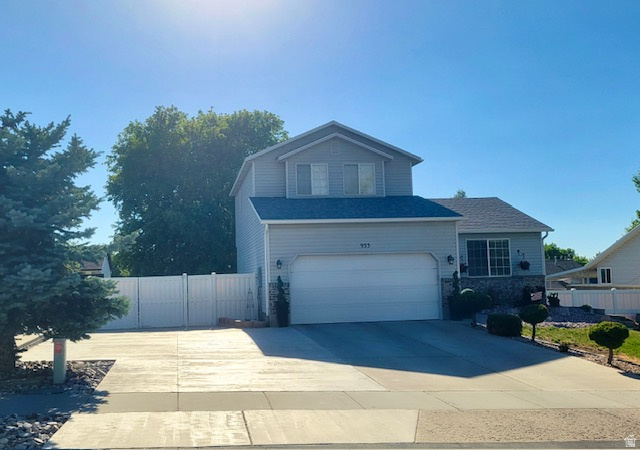 933 N 1430 E
                     MLS #2172661