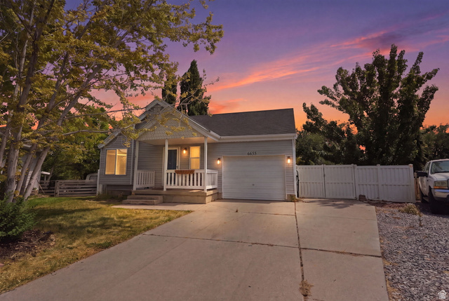 6655 S Coralroot Cir W, West Jordan, UT 84081