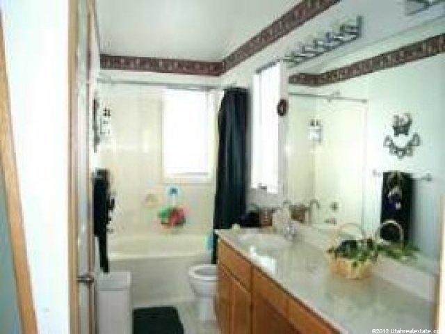 9807 Flint Dr, Sandy, UT 84094 — photo 3