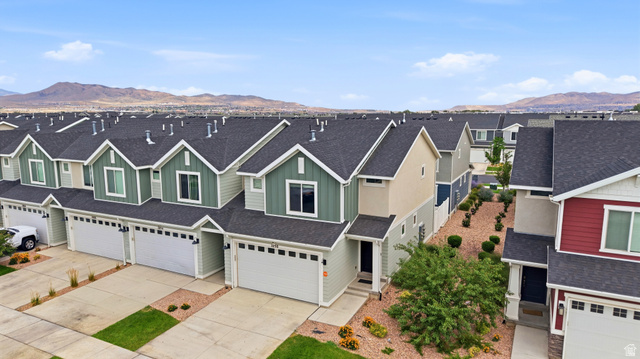 1098 E Waterway Ln
                     MLS #2172751