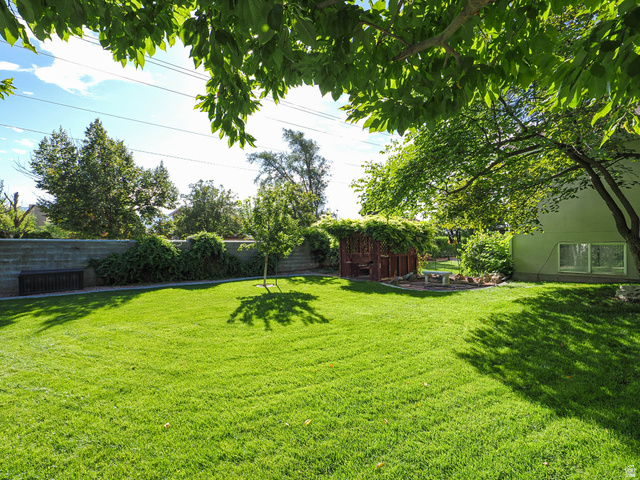 8733 S Fairway W, West Jordan, UT 84088, photo 12