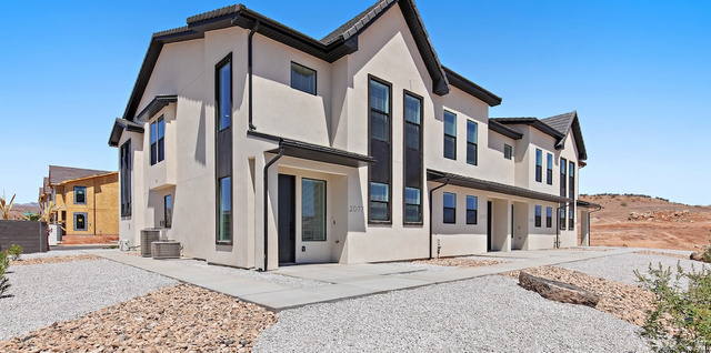 Main photo for 1095 W Albertine Ln